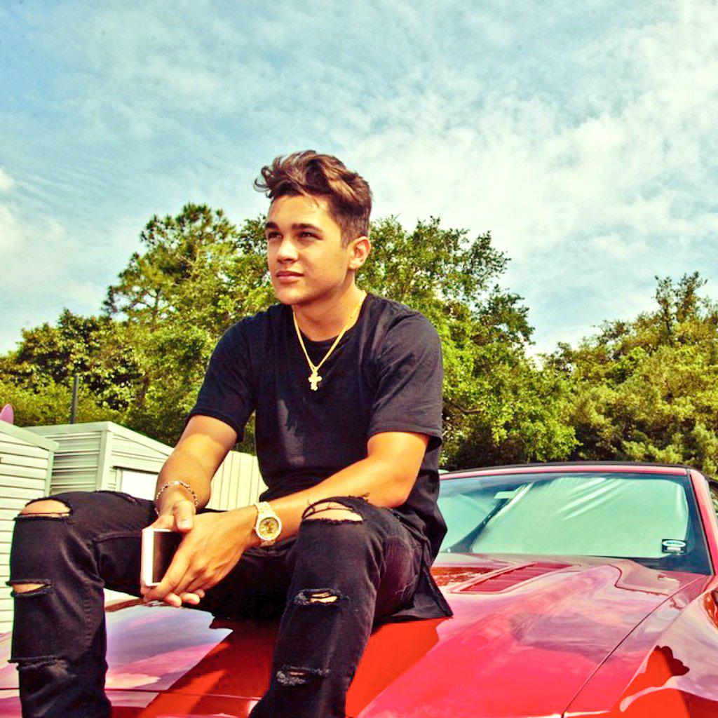 Patrick  (@bottlecp) on Twitter photo 