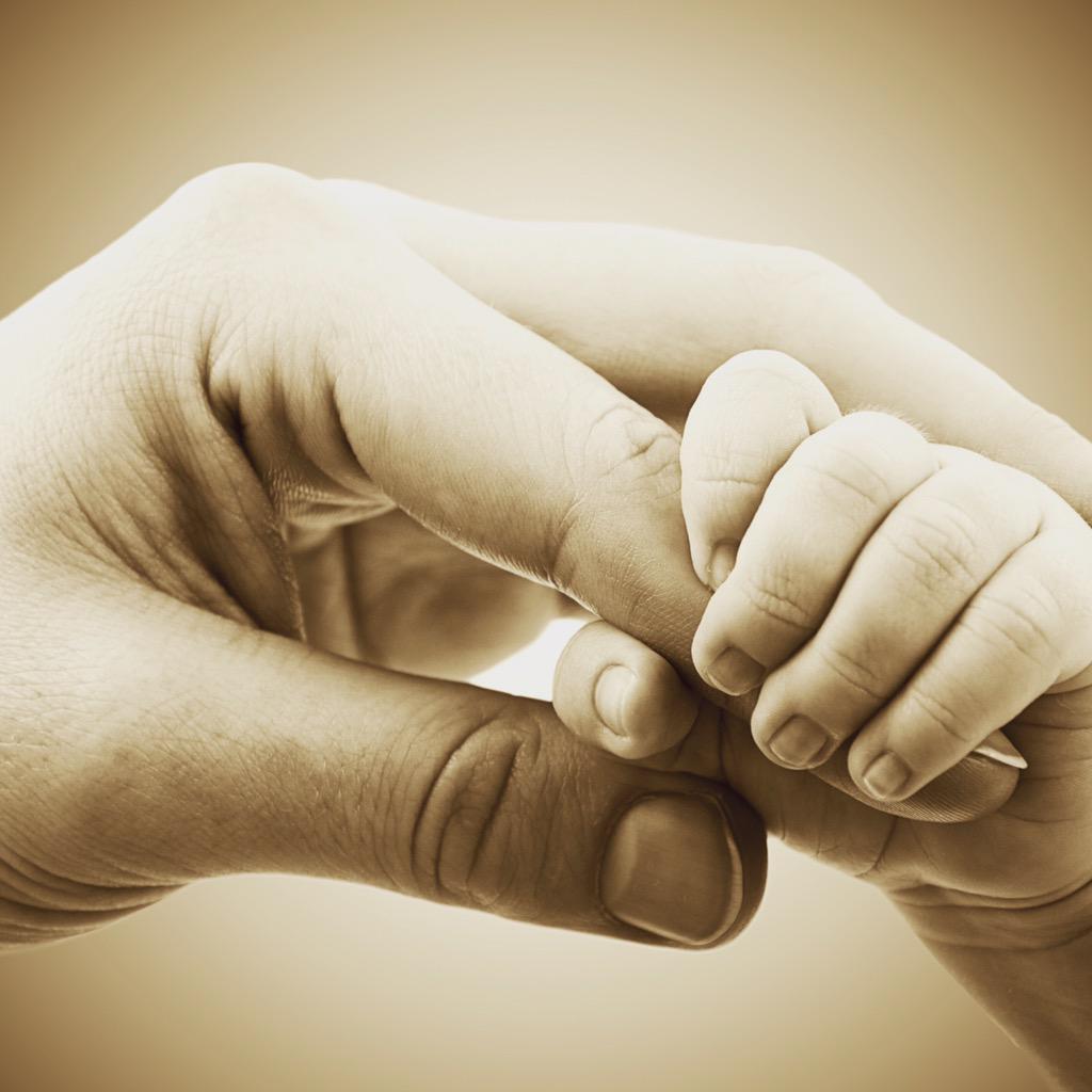 Emi_Cella's tweet photo. Motherhood can be challenging, a story from my week with the twins up now http://t.co/QbrfcboAdP #blogger http://t.co/2bfoKWqmgB