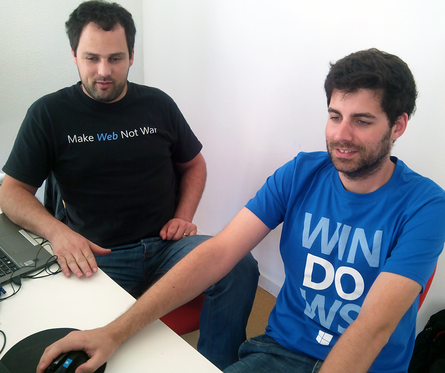 bindskins's tweet photo. We always have @Joao12Ferreira and @Pedro4 t-shirts to brighten up the day... :)
#winDOws #makewebnotwar http://t.co/7LpZrATLNC