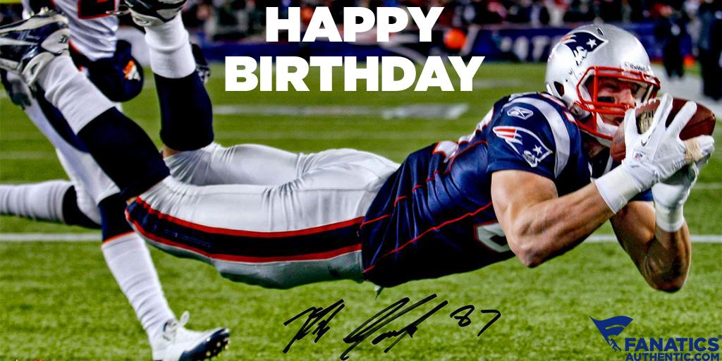 To wish a Happy Birthday to All-Pro TE  autographs »  