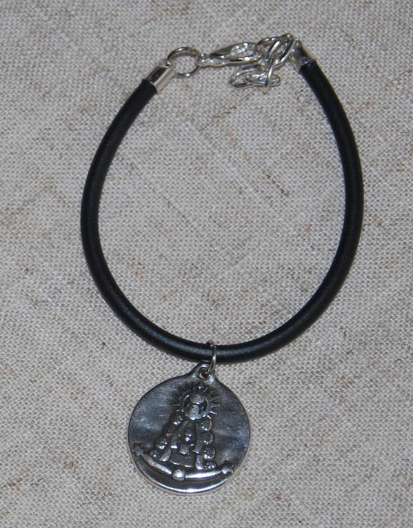 ElBlogdeRakeli's tweet image. De color o en negra. Cómpratela hoy o mañana sin gastos de envío 
elblogderakeli.blogspot.com