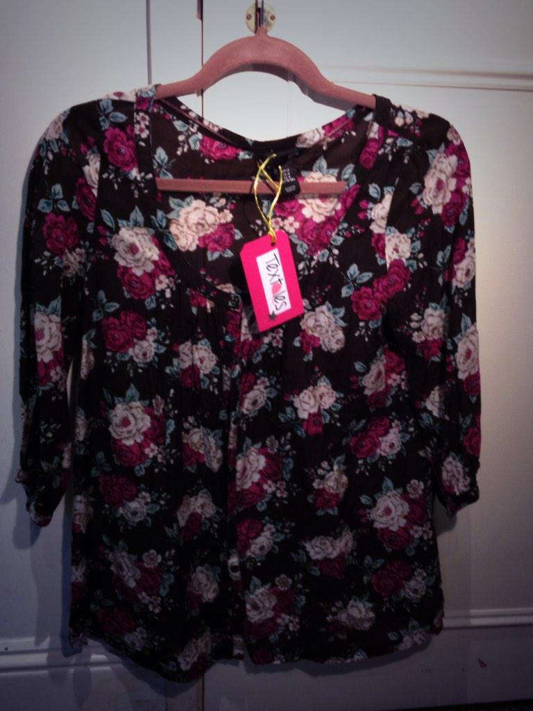 "I had an identical one that I ripped while hugging my best friend goodbye when he left for Italy" #memories