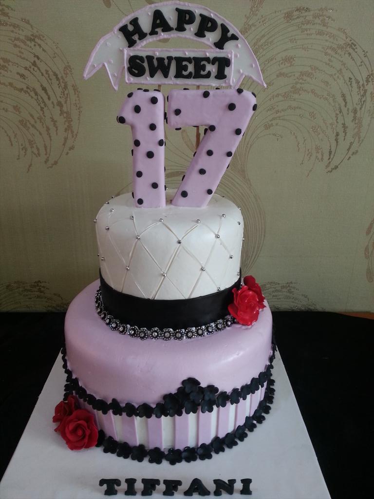 Kue Ulang Tahun Sweet Seventeen : Hd Wallpaper Download Gratis Kue Ulang Tahun Warna Biru Muda Wallpaper Hd Light Blue Crown Cake Pesan Kue Ultah Sweet Seventeen Kabarlokal Id - Kami menyediakan kue ulang tahun khusus untuk ulang tahun ke 17 atau sweet seventeen, dengan desain yang keren dan mengikuti trend dalam berbagai macam ukuran.