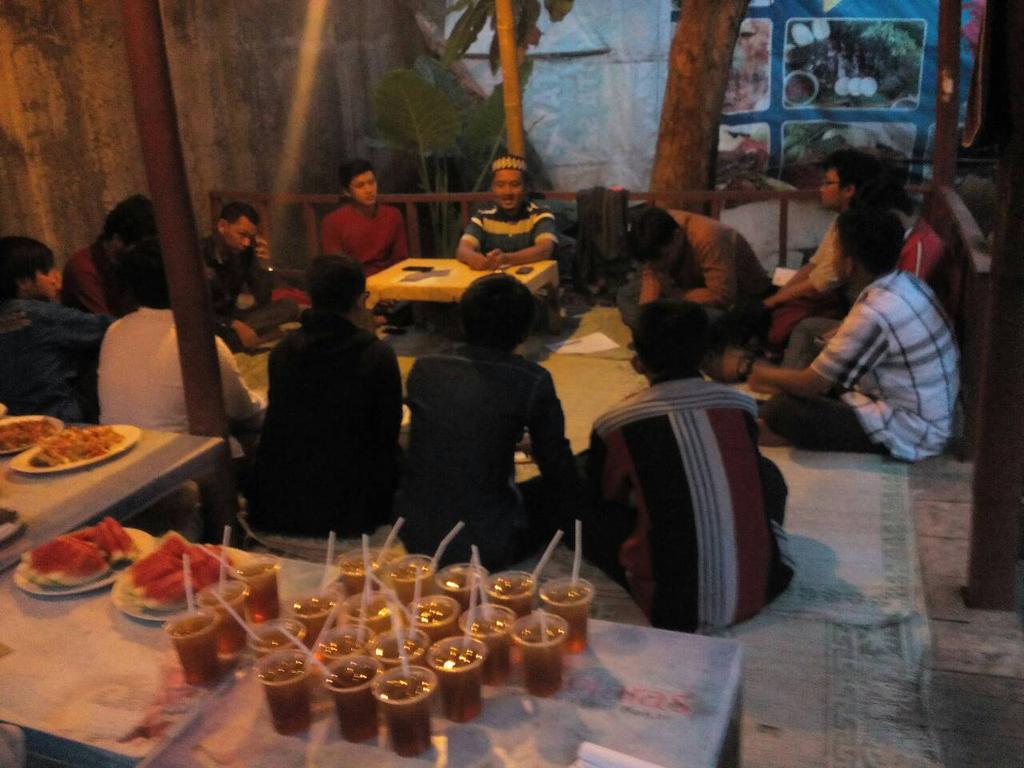 Suasanaa agenda kammisan pada sore ini <a href="/KAMMISemarang/">KAMMI Semarang</a> <a href="/KAMMIKOMBES/">KAMMI KOMBES UNDIP</a>  <a href="/mudanegarawan/">KAMMI FIB UNDIP</a> <a href="/kammiftundip/">KAMMI Teknik Undip</a> <a href="/KammiFPP/">KAMMI FPP Undip</a>