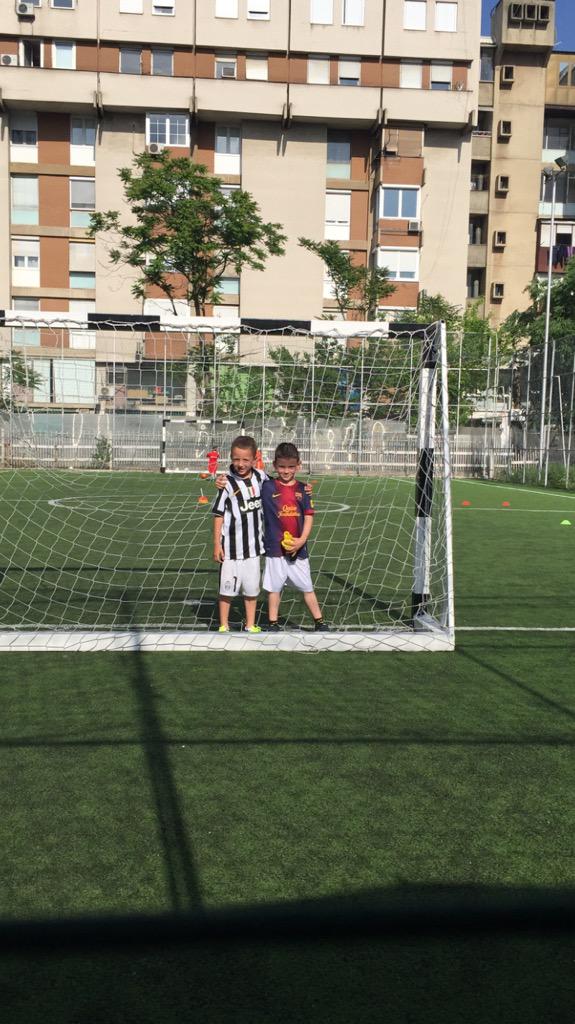 blazenko6's tweet photo. @FCBarcelona  gegen @juventusfc auf Plan steht auch am 06.06 2030 🏆🏆🏆 @fenexada ..aber leider ohne Real @djordjic17 http://t.co/A3wBzMjnRN