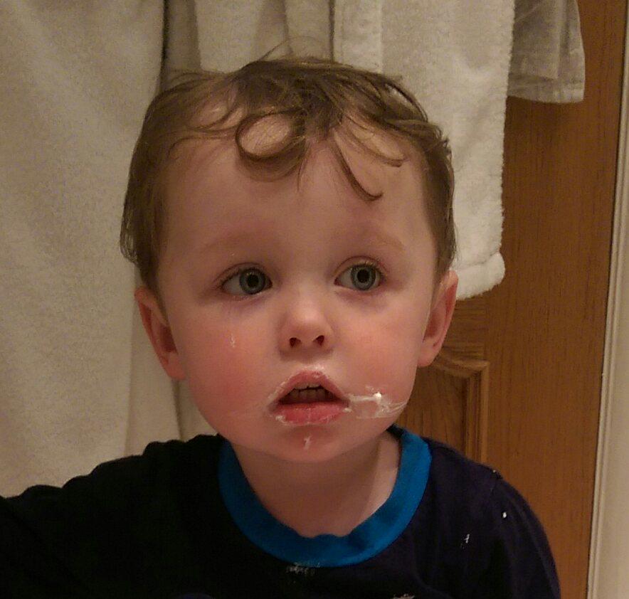 Nailed toothbrushing this morning (sort of) @KissFMUK #MiniFistPump