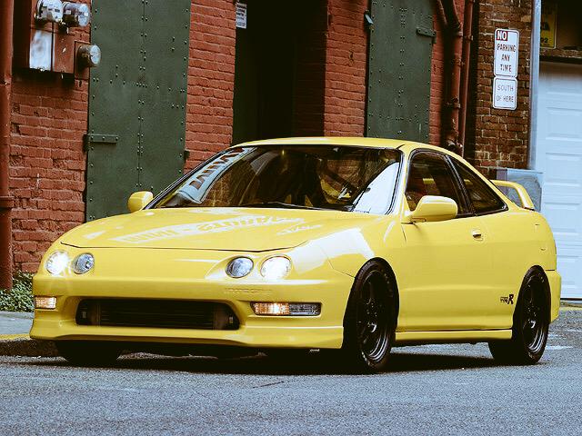 CarsAndRpm's tweet photo. HONDA INTEGRA TYPE R..... #honda #integra #typer #jdm @Honda @HondaMotosES @HondaPrensa @HondaJP @HondaRacing_HPD http://t.co/XbKRlnBn4B