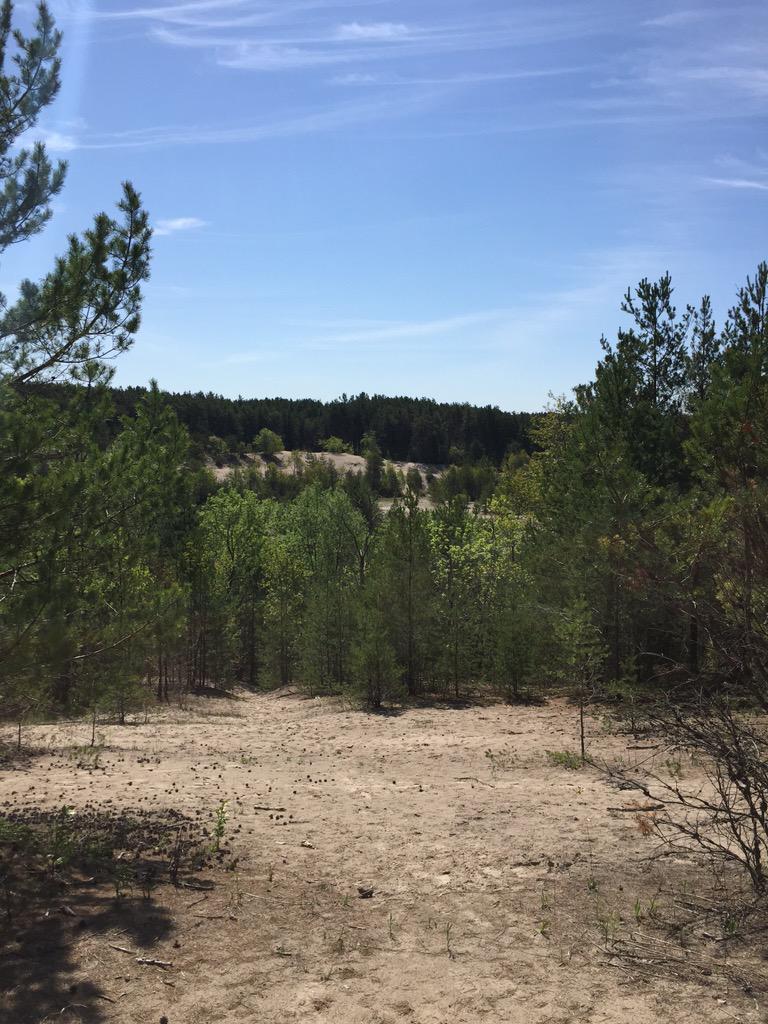 MsSunGr7's tweet photo. We need to protect our landscape for future generations. This resulted from humans digging for sand and gravel. http://t.co/PS1qgiiPYx