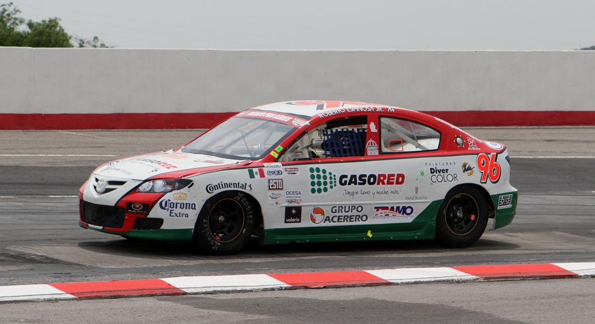 AlasCarreras's tweet photo. @bob_espinosa13 llega como líder de la México Pro Series a #Querétaro | http://t.co/GwO9EvmMeH #MexPro http://t.co/HtRK6lVoIp