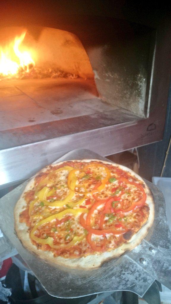 Fresh and wood fired! Sure where would you get it? Down at <a href="/FolktownMarket/">Folktownbelfast</a> - thats where - we're here until 8pm!