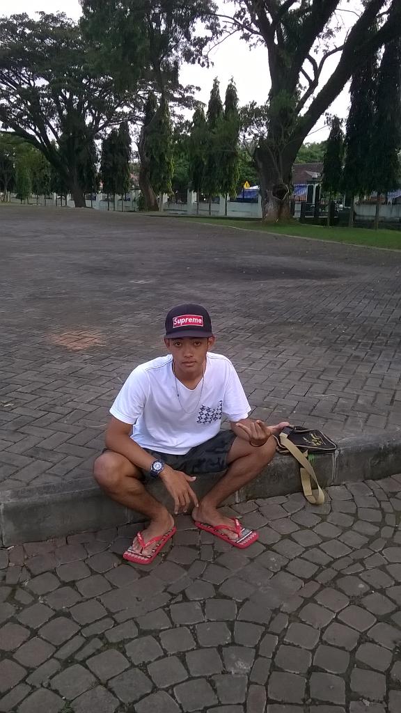 ade_aderoby tweet picture