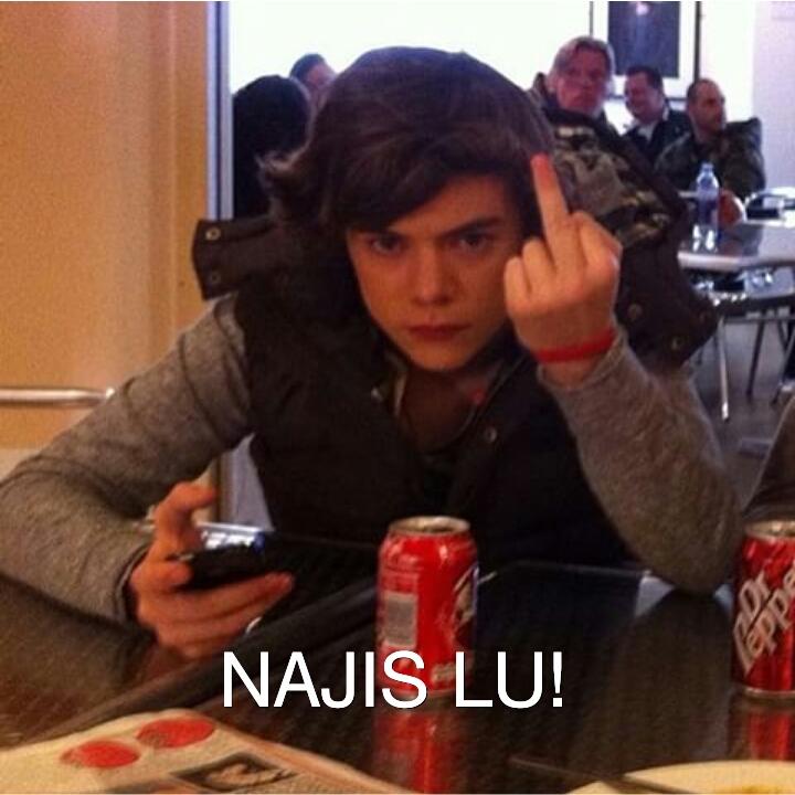 MeydizaNurul_A's tweet photo. BASTIAN MIRIP HARRY?!?! #ISTIGHFARCOMATE http://t.co/0tJC0F02K2