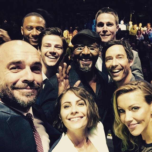 PaulBlackthorne's tweet photo. Nice bunch to go to work with @CW_network @MzKatieCassidy @Willaaaah @amellywood @grantgus… http://t.co/xYHWZwlPAP http://t.co/W3DhhmulmI