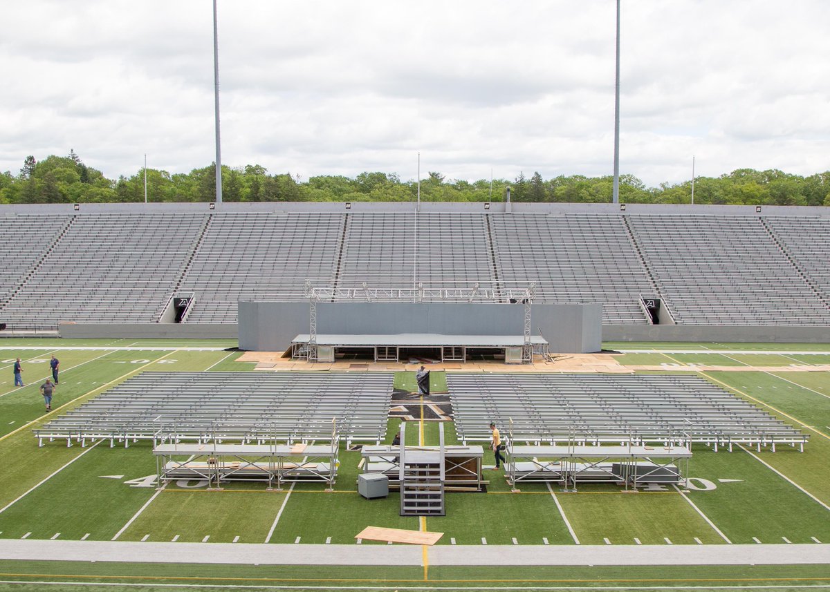 WestPoint_USMA's tweet image. Setting the stage for #USMA2015... Literally! #USMAgrad #ForThoseWeLead #LongGrayLine
@USArmy @Martin_Dempsey