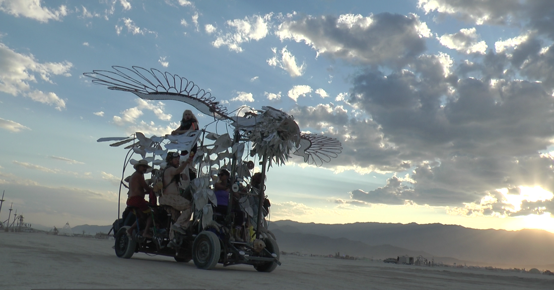 PhoebeMONAD's tweet photo. We just updated our fan blog about Phoebe @Legere and her amazing #Shamancycle at #MakerFiaire http://t.co/kWOOOxUoos http://t.co/SjH3Ltnx7R