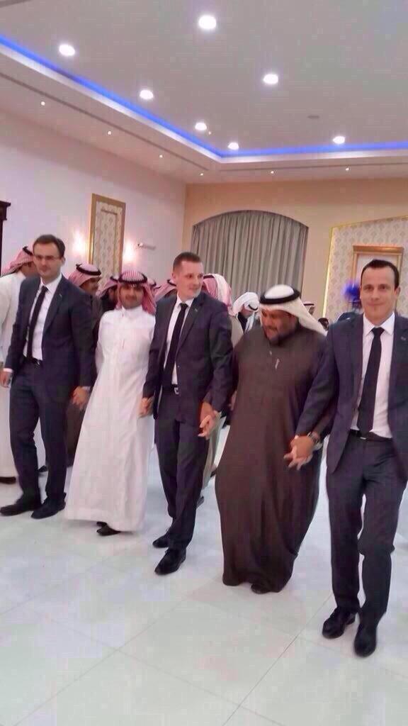Alhadreti's tweet photo. زمن الفساااد http://t.co/iJu06niIZm