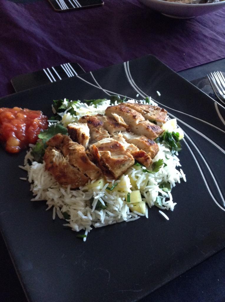 Garlic spiced chicken with coriander and pineapple rice. Simple but tasty :) #fresh #healthyeating