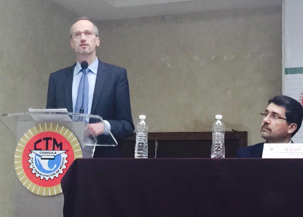 CTM_Coahuila's tweet photo. Thomas Wissing, Director de la #OIT se suma al esfuerzo de #CTMCoahuila por impulsar empleos dignos y salarios justos http://t.co/WysyzfuuS1