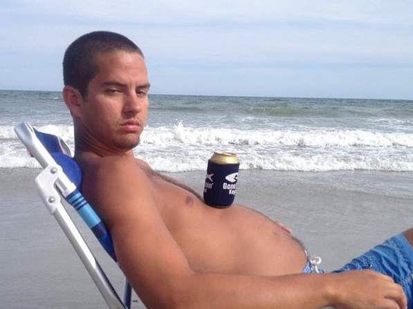 BuzzFeed's tweet photo. 18 Tips To Getting The Perfect Dadbod According To A Real Dad http://t.co/vvhdoqU0vc http://t.co/o69C6azSSr