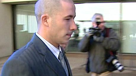 TipMonkey's tweet image. [ via twibble.io ] Shawn Hennesse... twib.in/l/6B4kKMkL4A7 | twibble.io