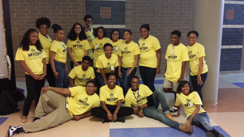msCbonner's tweet photo. @MicrosoftStore #YouthSpeak2015 @POBerryAcademy representing!! http://t.co/Fmx1lwRO9f