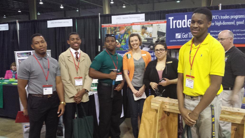 msCbonner's tweet photo. @POBerryAcademy @CharMeckSchools #careerdiscoveryday2015 http://t.co/avGmHbgFUo