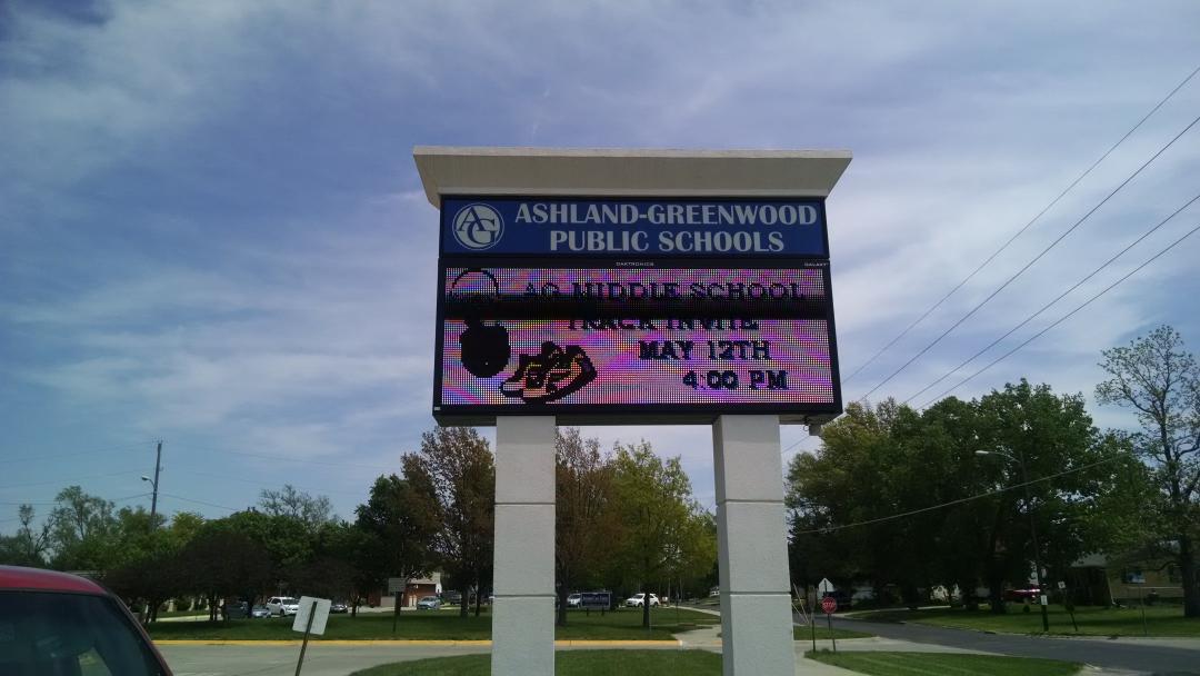 CoachGlas05's tweet image. Now at Ashland-Greenwood home of Tiger FB @Kub_Z one of my first recruits at DWU. #BAM #NETigers #ExrendTigerCountry