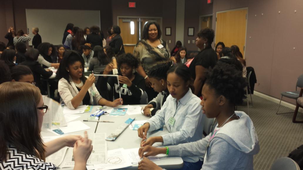 msCbonner's tweet photo. @POBerryAcademy enjoyed #womeninengineering http://t.co/iTjbMz43c6