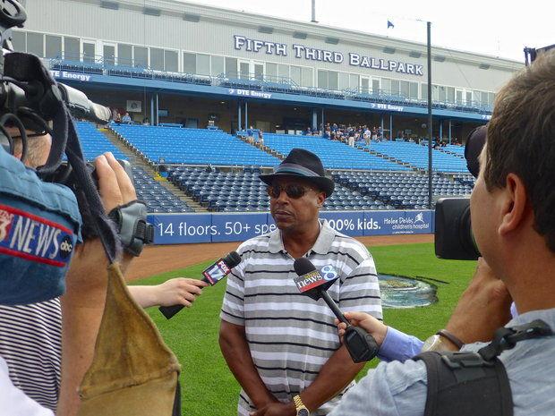 To wish great Lou Whitaker a Happy Birthday! 
