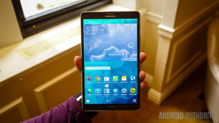 AndroidAuth's tweet photo. Five Galaxy S6 features the next Tab S needs to challenge the iPad http://t.co/tEtfr8oadj http://t.co/pJILvLwf6a
