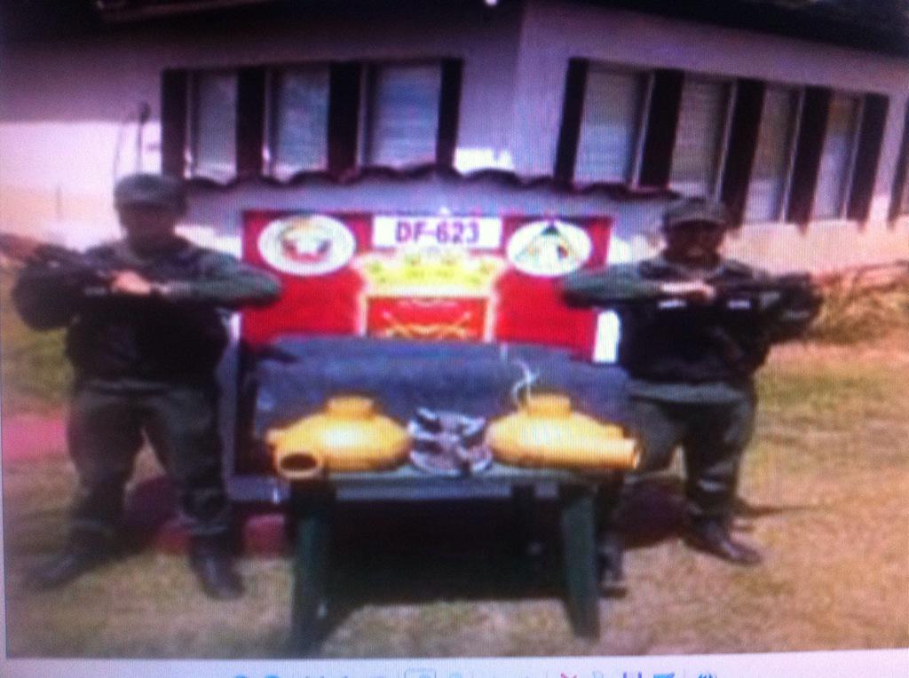 Rediguayananro6's tweet photo. ZODI BOLÍVAR. EFECTIVOS MILITARES CONFISCARON 02 TURBINAS, 02 EMPELES, 04 MTS DE ALFOMBRA Y 01 CDNO DETENIDO. http://t.co/E8cVEuMUaI