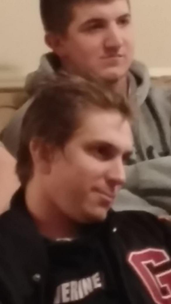 Cam0Flauge's tweet photo. Happy birthday @laylick7 you made it http://t.co/ob5BDUZgdR