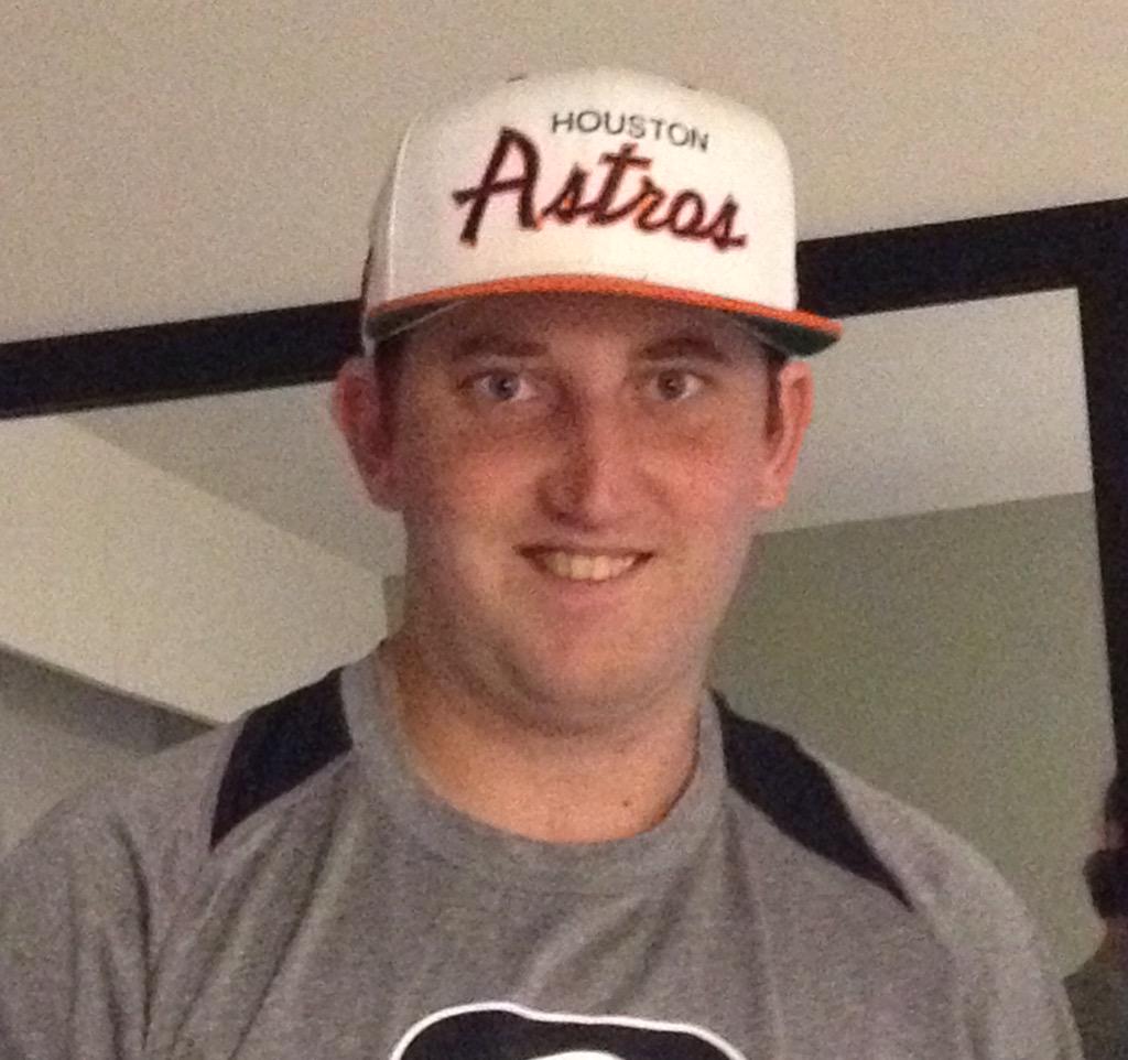 KShillings's tweet photo. Happy 25th Birthday to my favorite youngest son @ayeUwitTHAface
Love that kid with or without the beard http://t.co/oqeE3rRdiu