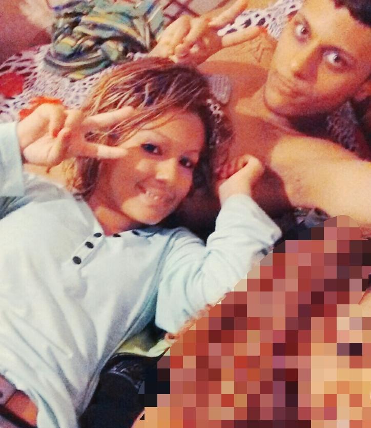todaafodasee's tweet photo. Irmao ' mnh Vida ' MelhorAmigo rs "👊😻 http://t.co/5CRAeGszEJ