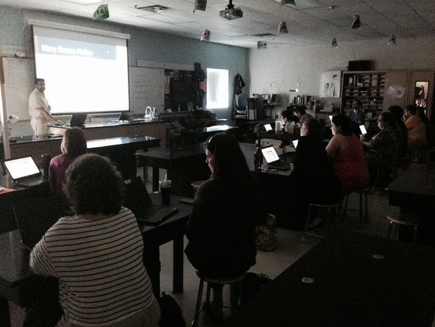 hhscluster's tweet photo. Modeling digital collaboration w/ @google slides at #hhstech15 #techday15 great workers here today! #hhscluster http://t.co/pwYjPMj6UN