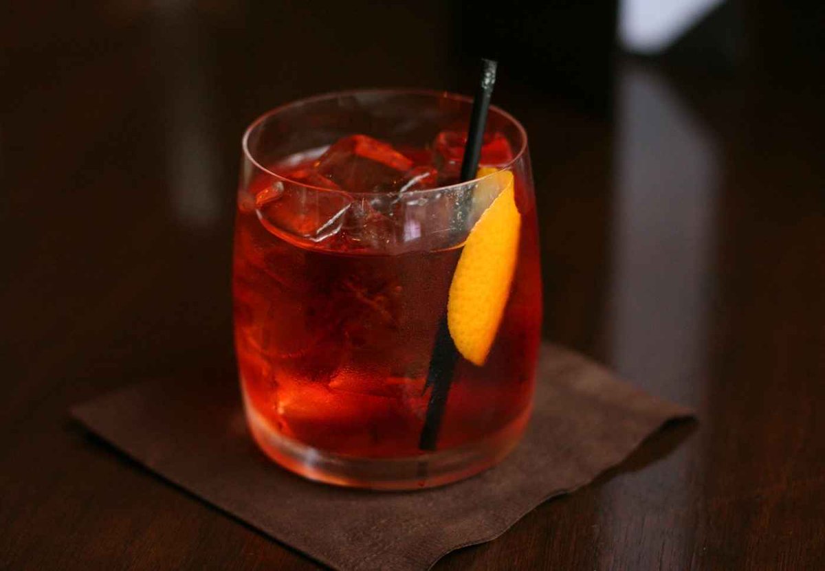 The 11 Most Essential Bars in Fort Worth: thrillist.com/drink/dallas/t…