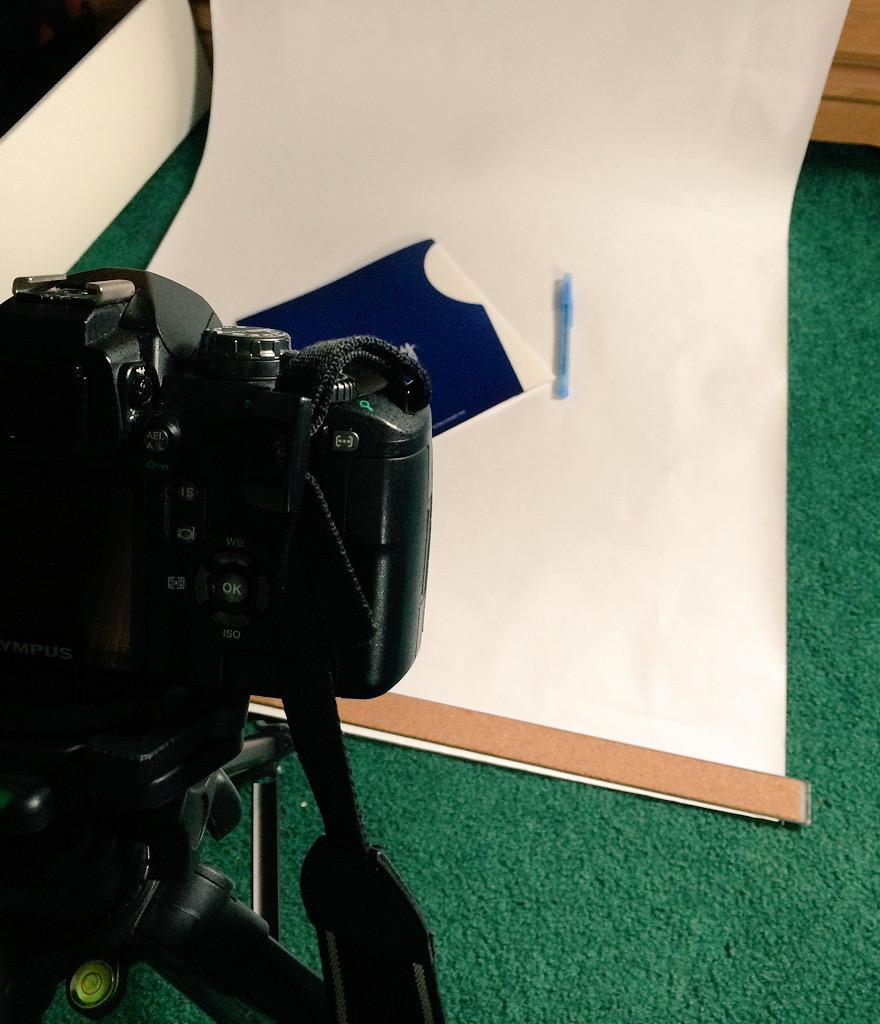 Mooneyb_Design's tweet photo. Getting my work ready for the portfolio. Can't wait to show you all the end result. #design #photography #portfolio http://t.co/Voxge6EAUJ