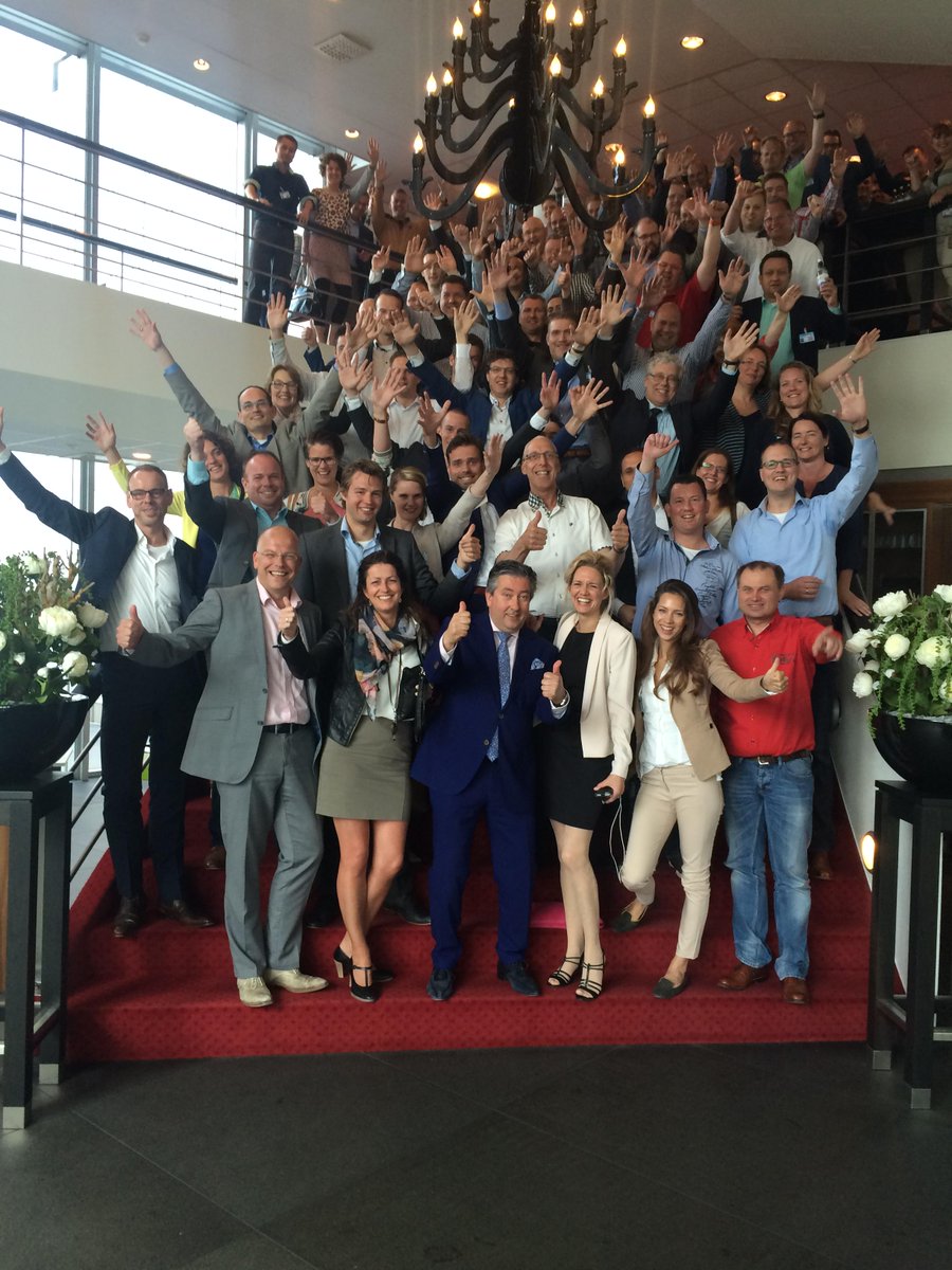 martijndelahaye's tweet photo. Bedankt AFAS Experts voor een inspirerende #AFASExpert dag. Jullie zijn een geweldig waardevol netwerk #KlantEnKlaar http://t.co/M2aHRtEKSR