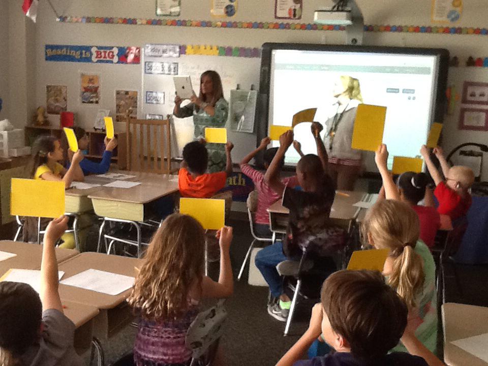 mrswombacher's tweet photo. Having fun learning!  #plickers #YatesMillES #ncties15 #EOG http://t.co/sepWOLG0VE