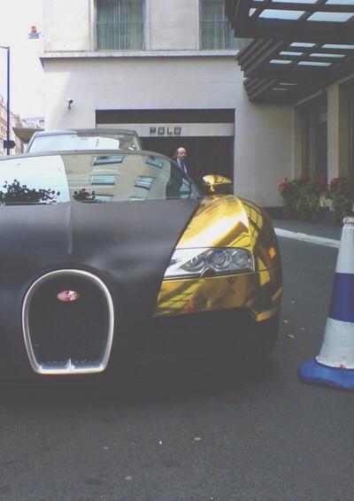 BossCarsDaily's tweet photo. Black and gold 💰 http://t.co/lNWUKGvQOF