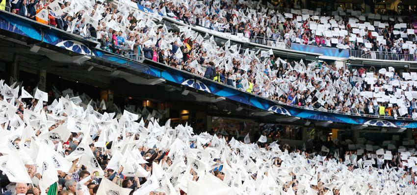 realmadrid's tweet photo. ¡Mañana, todos de blanco al Bernabéu! ¡Vosotros sois el jugador nº 12!
#QuedadaBlanca #JuntosAPorLaUndecima http://t.co/VoCh0VjXsJ