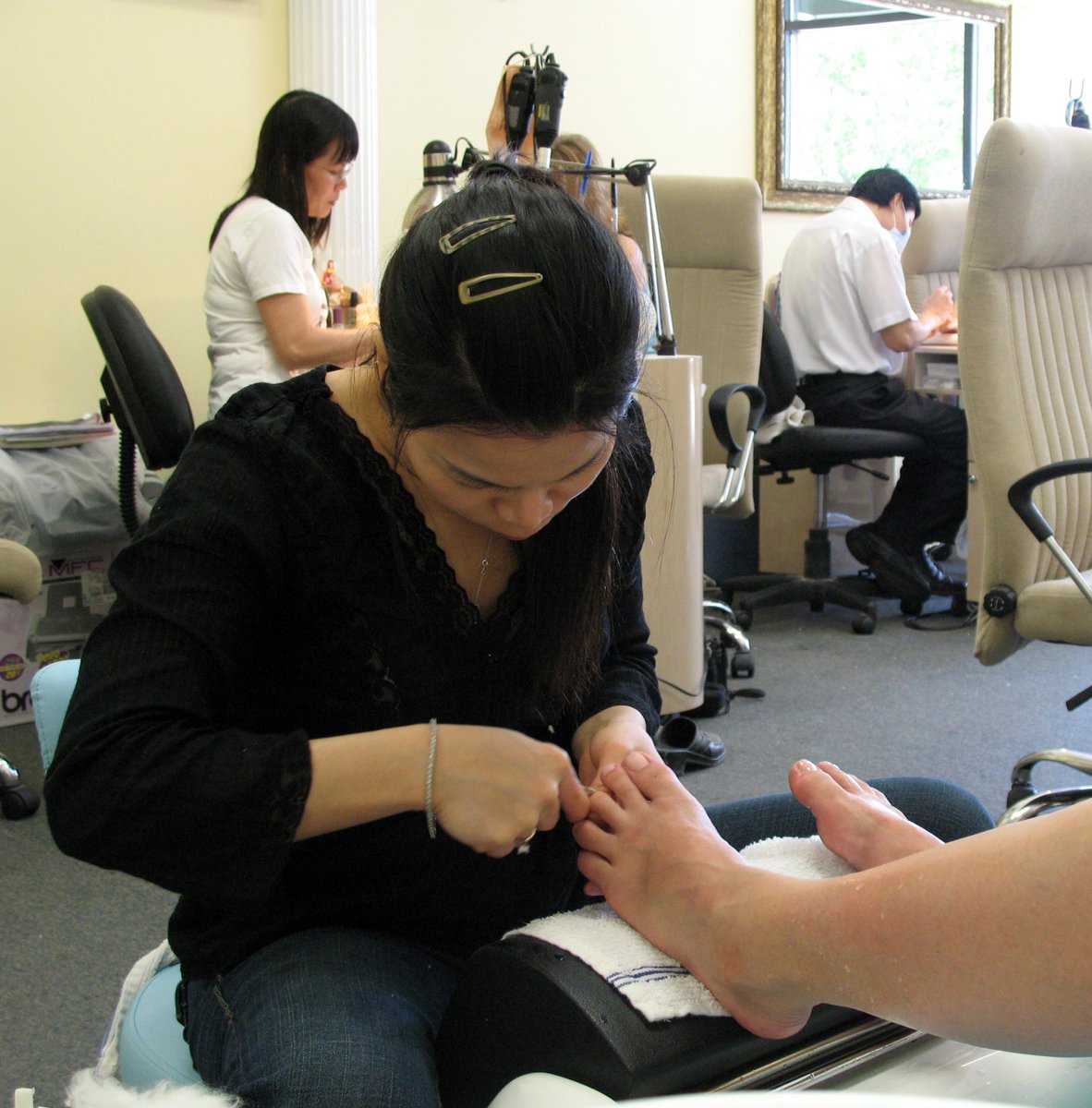 Chem_Info's tweet photo. Report Shines Spotlight on Toxic Chemicals, Worker Abuse Inside Nail Salons
http://t.co/JLCPksLfpP http://t.co/xmyz7PRznz