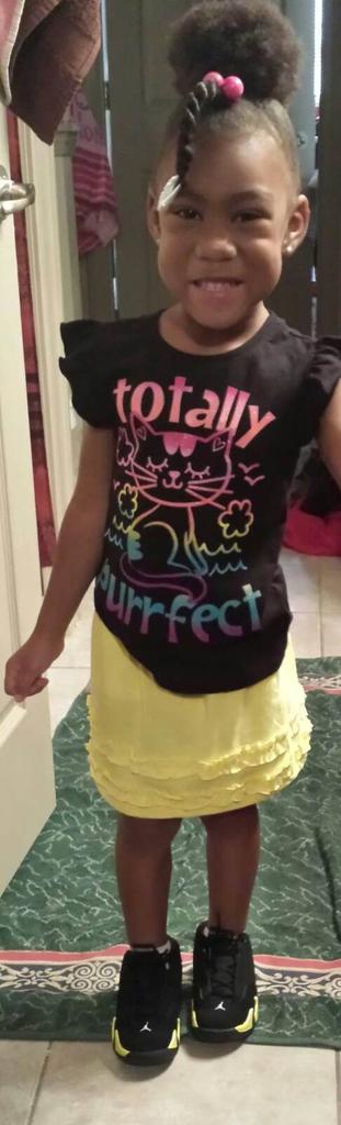 freshabam's tweet image. My oldest daughter lord knows I'm down to die bout mine I sware #AyyYea #ISware #DaddyGotYall