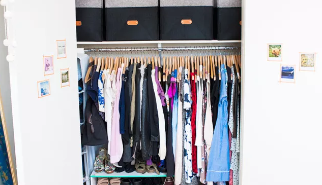 NylonMag's tweet photo. The super-easy way to spring clean your closet: http://t.co/YgUq0FWhRW http://t.co/OLNXS6Pwkv