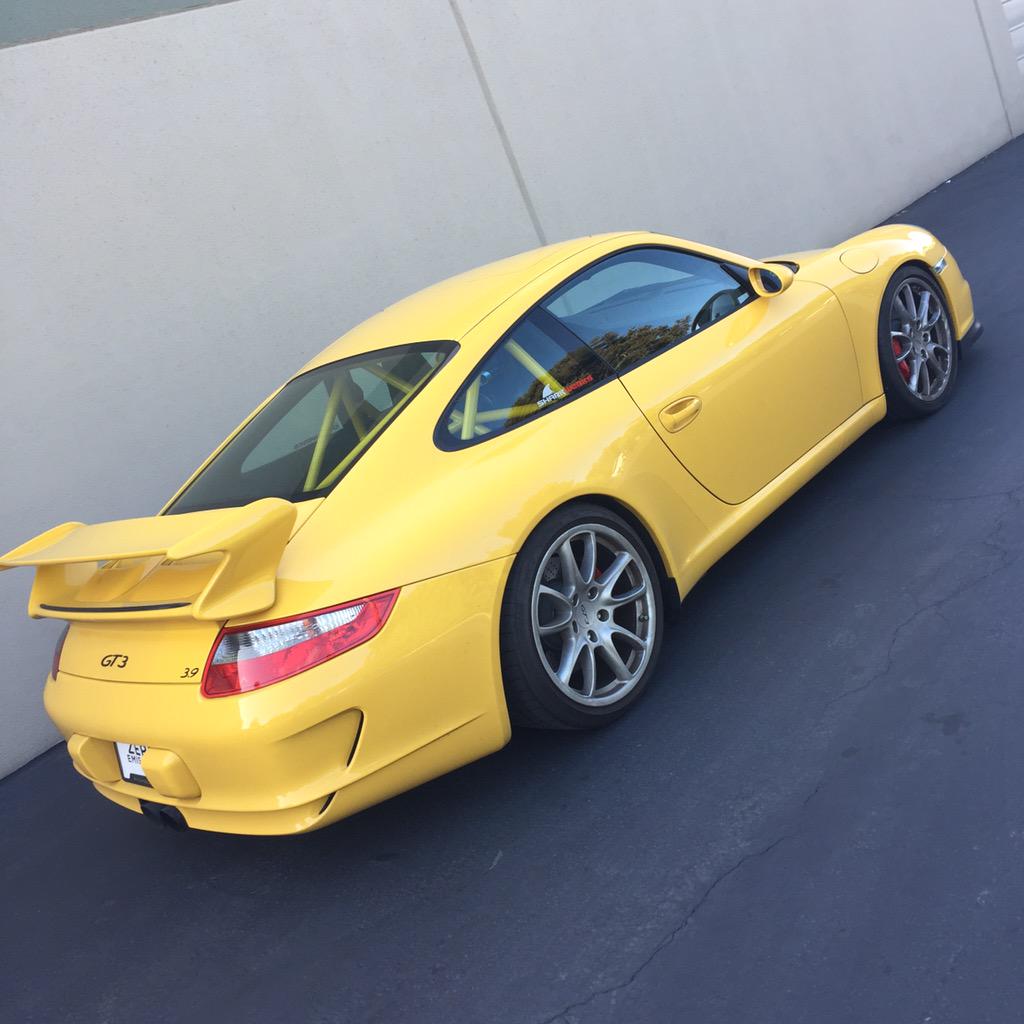 SharkWerks's tweet photo. If you're gonna break in an engine this week it's gonna be @Beaker yellow banana #threepointnine http://t.co/diGTFgQtDM
