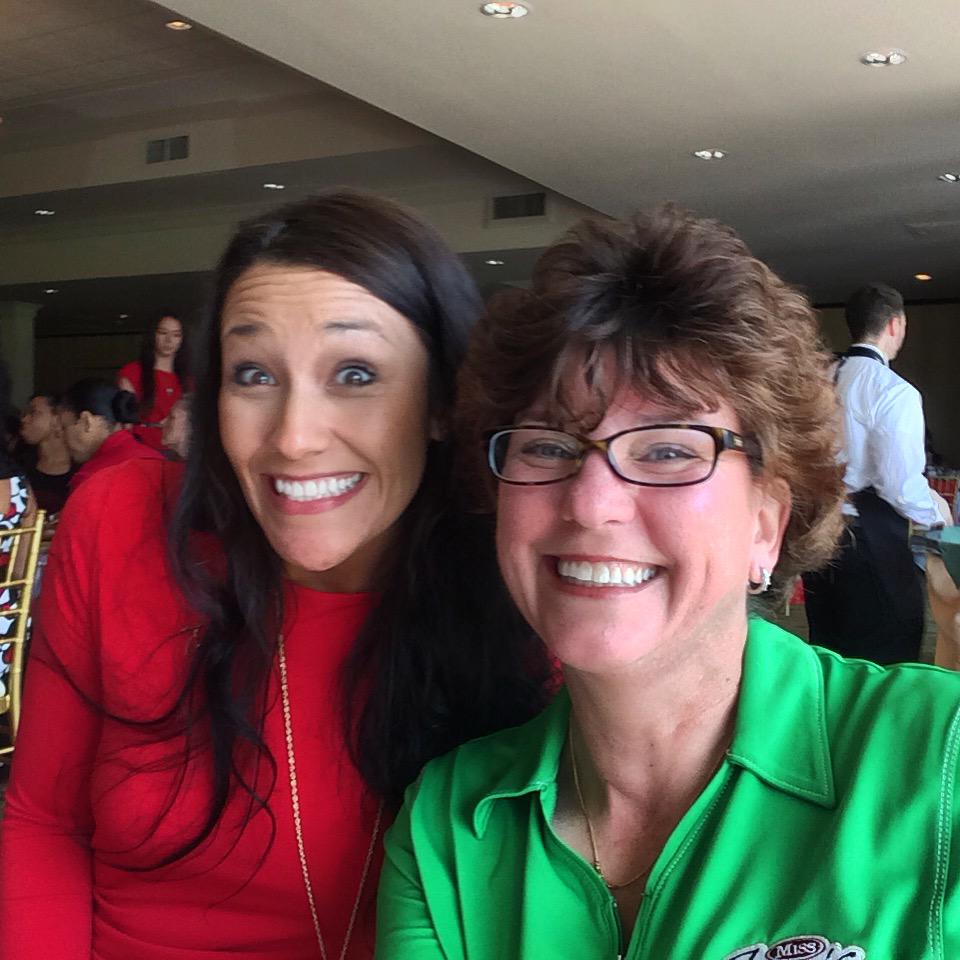 missjennyfulton's tweet photo. Honored to be Keynote Speaker today! #GoRedFayetteville #GoRedForWomen #GoRedForMom @RockyHarrigan http://t.co/sQBe7qaYLO