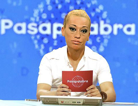 duniassandrela's tweet photo. #stopsalvame #BoicotMediaset La Vacaburra tonguera en Pasapalabra, futura ganadora.... http://t.co/Fx9T8slBis
