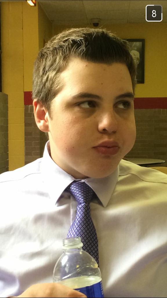 TheDirtySquatch's tweet photo. Gurrrrlll? Got a kik? http://t.co/2HND37cKId