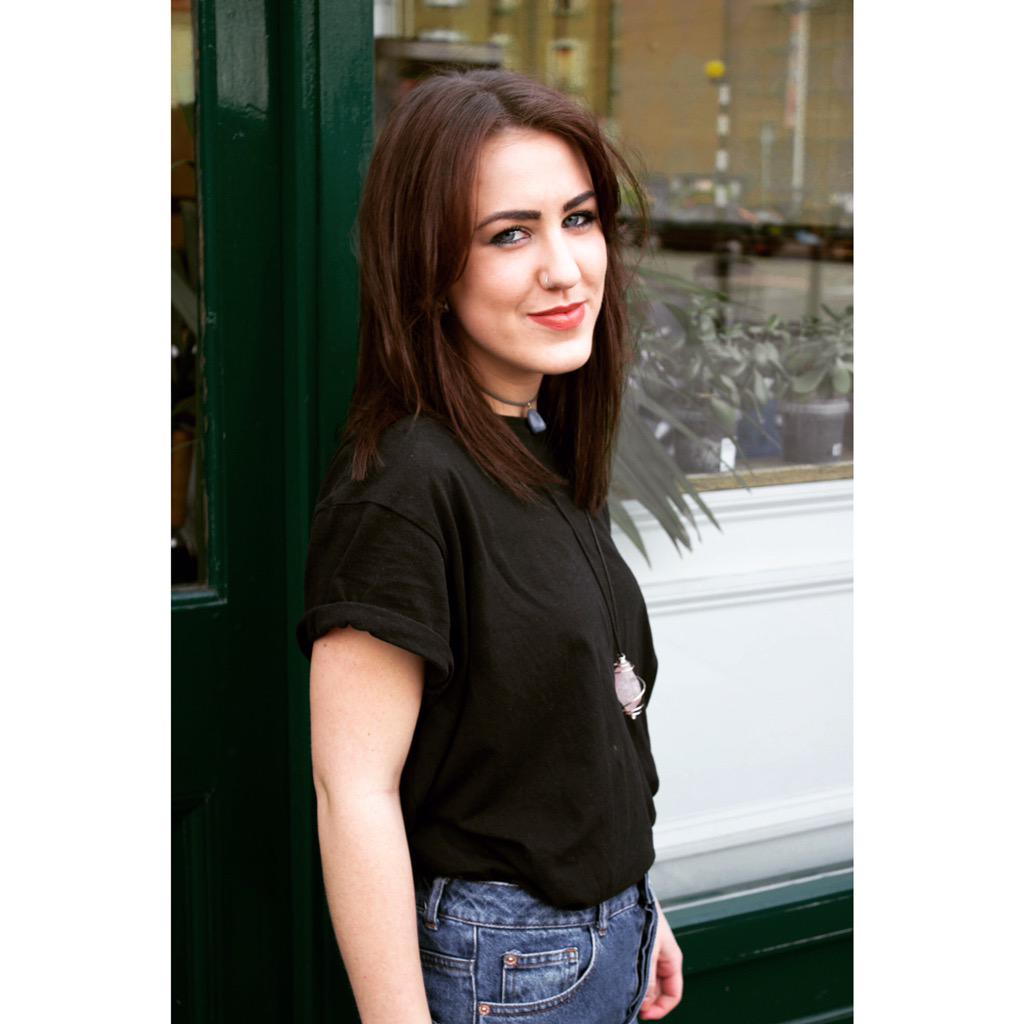 bluetitlondon's tweet photo. #StylistoftheWeek Harriet picks @Number90Bar as her ultimate hangout: http://t.co/IRVJOZTozK http://t.co/aDZlmUtDJa