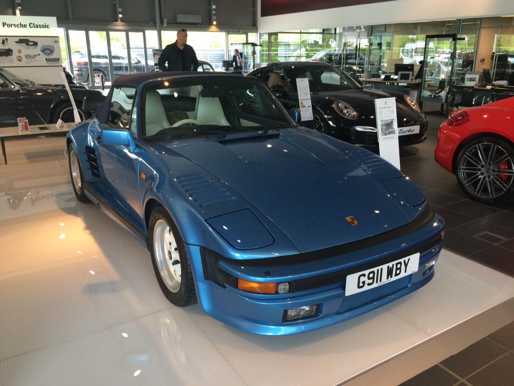 tom550993's tweet image. Pretty special...87 miles from new...
#flatnose #911 #porsche